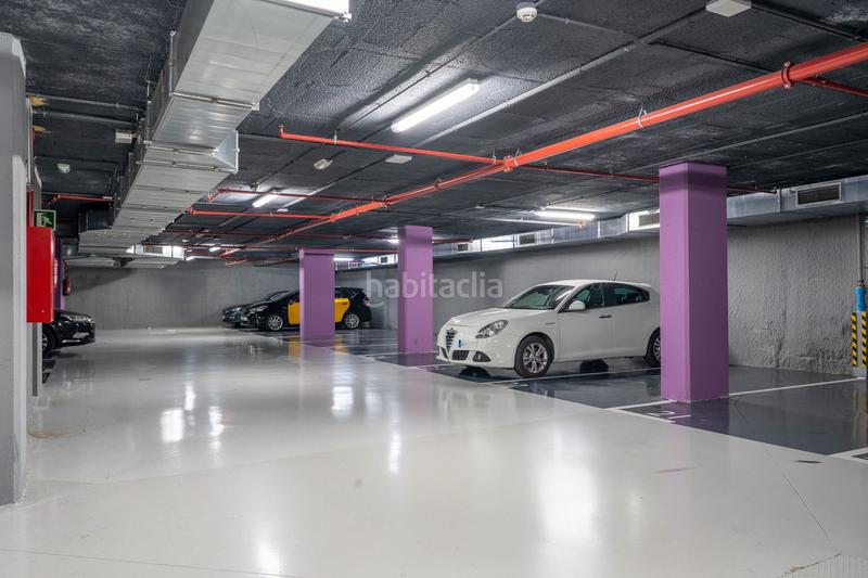 Foto 92b45275-9075-479d-8f2e-2e965ae1307d. Alquiler parking moto en calle lepant 199 en Fort Pienc Barcelona