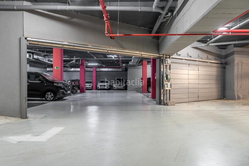 Foto dc3d3c60-0ce2-4f1b-97bc-6588818ba999. Alquiler parking moto en calle lepant 199 en Fort Pienc Barcelona