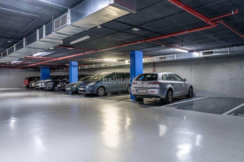 Foto 6983175d-de7a-4d0b-bfa0-b02d63d42d76. Miete motorradparkplatz in calle lepant 199 in Fort Pienc Barcelona