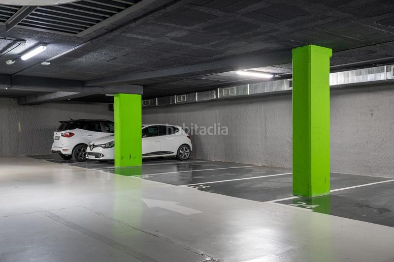 Foto c7cd4a05-3cfb-4861-8d3b-77fb50b6a314. Miete motorradparkplatz in calle lepant 199 in Fort Pienc Barcelona