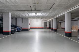 Location Parking voiture à Calle ramon miquel i planes 23
