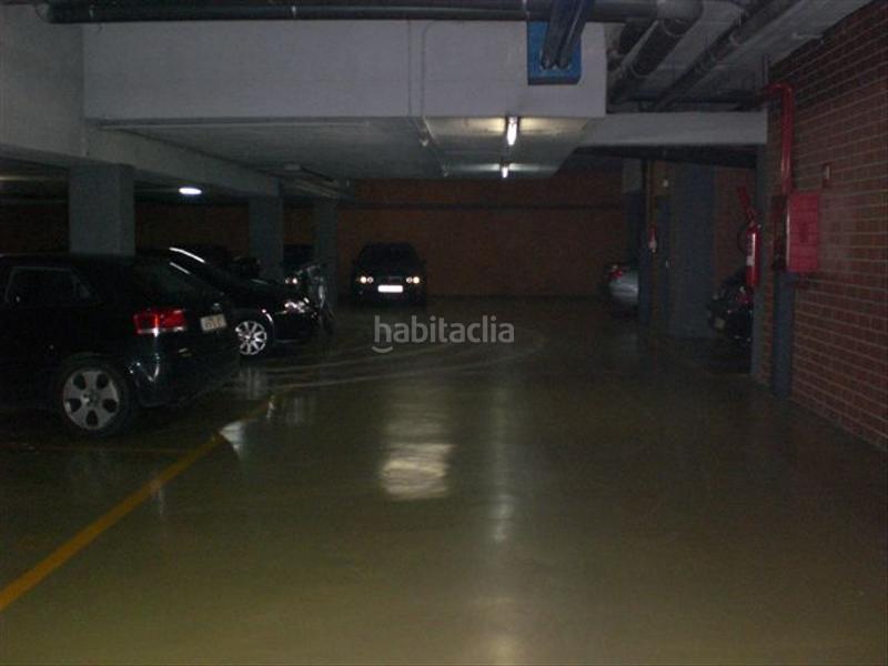 Foto a42d91ba-b73c-495e-ac23-ed0c38155c02. Affitto posto auto in calle esteve terradas 39 in Barcelona