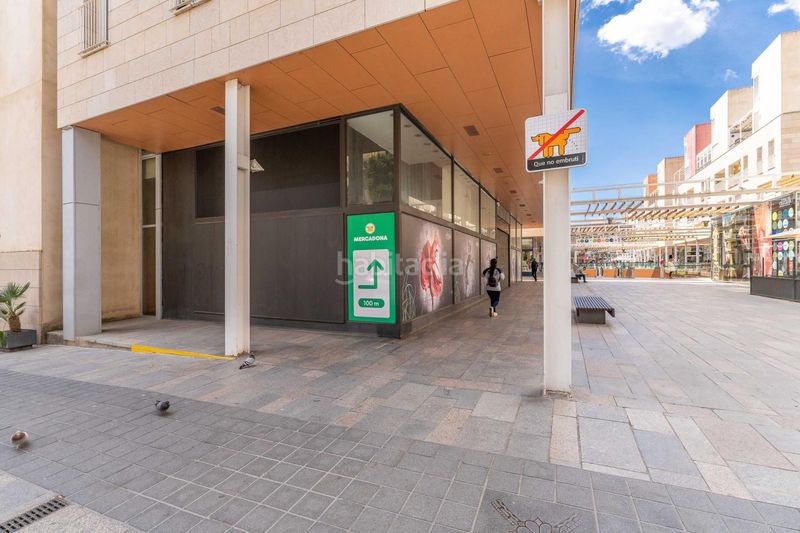 Foto 147146ef-9d93-4882-b8a1-a8d377d86423. Alquiler local comercial en calle raval del pallol 1 en Reus