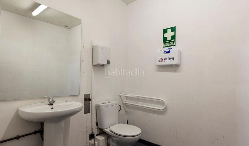 Foto 72ee365e-f106-4d91-b3f7-a93c13d1f064. Alquiler local comercial en calle raval del pallol 1 en Reus