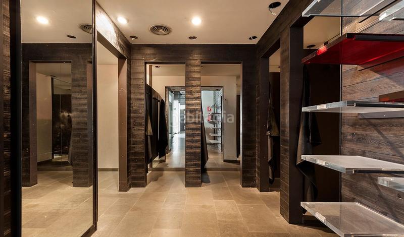 Foto 7627c7d8-6fc4-47ce-83d8-53c043c6a850. Alquiler local comercial en calle raval del pallol 1 en Reus