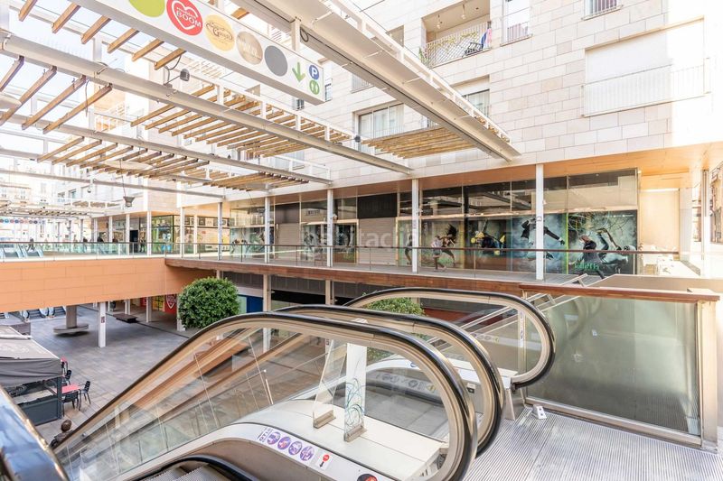 Foto a01c1dcb-3d4d-456d-a123-32f0e001bbeb. Alquiler local comercial en calle raval del pallol 1 en Reus