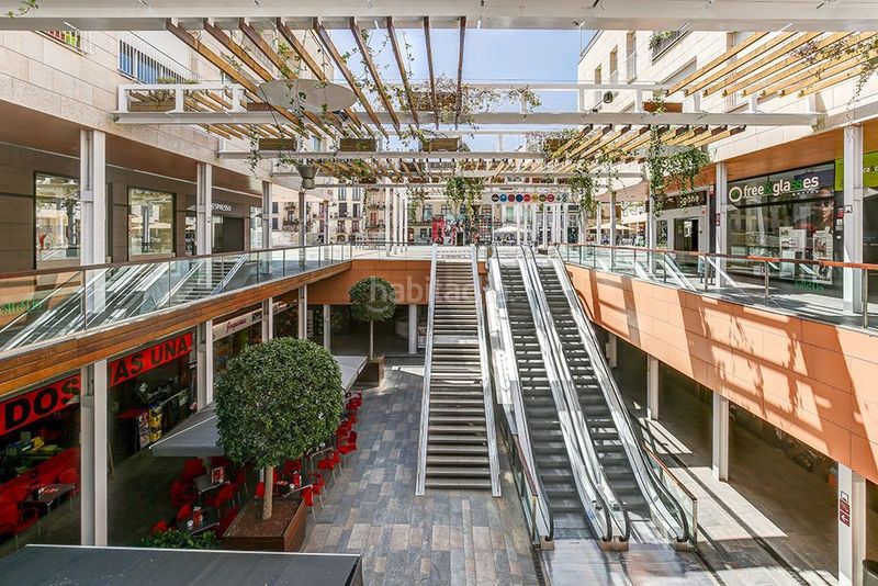 Foto f2c078d3-c2f6-408b-9760-68ba8c1367ea. Alquiler local comercial en calle raval del pallol 1 en Reus