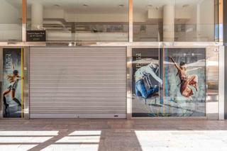 Rent Business premise in Calle raval del pallol 1
