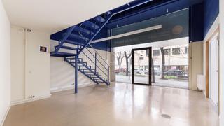 Lloguer Local Comercial a Calle comtes de bell.lloc 161