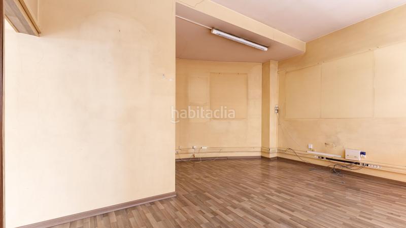 Foto c6622a6a-1d91-493c-9404-c577356dadea. Lloguer local comercial a europa 3 a Sant Narcis Girona