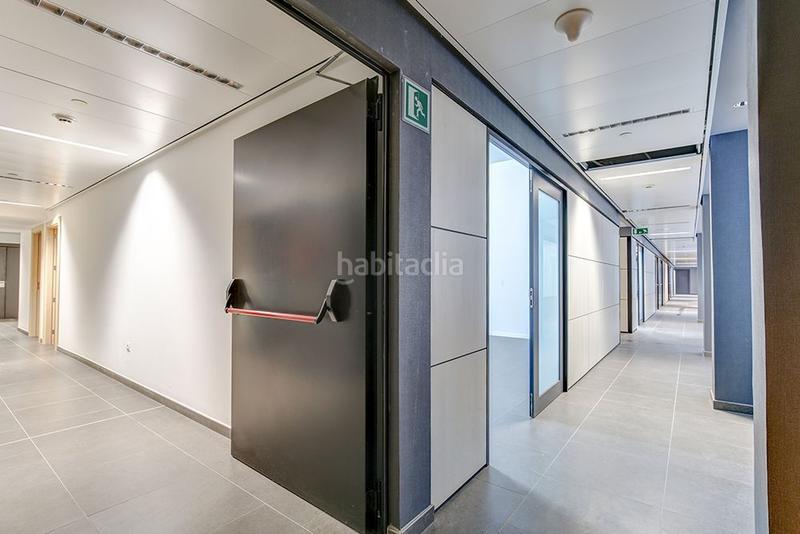 Foto c33e2d6c-81b3-4421-8a5f-6bf936c6b8c8. Miete büro in paseo bonanova 67 in Tres Torres Barcelona