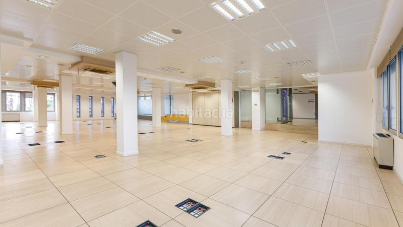 Foto 3ea0a5d0-01d2-4bc4-b03f-0c953aa8c81c. Location bureau dans calle consell de cent 334 dans Barcelona