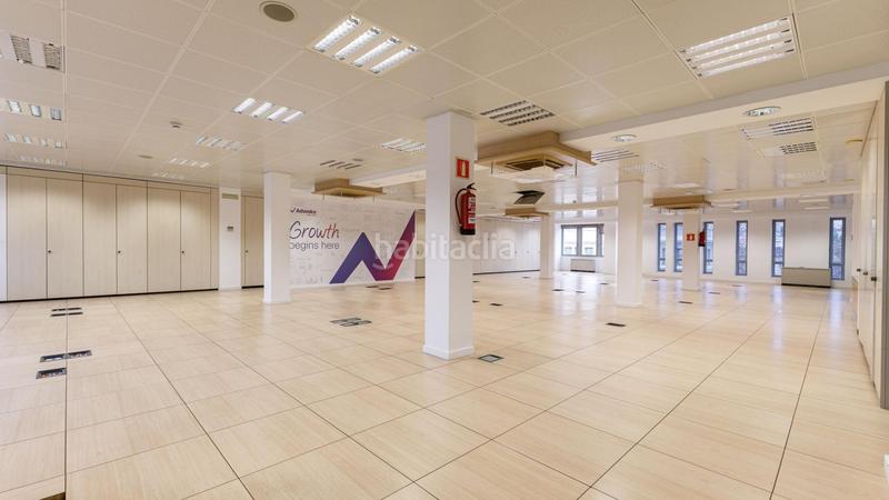 Foto 3fc0a7e2-d187-4a3e-bfee-1e0585146b72. Location bureau dans calle consell de cent 334 dans Barcelona