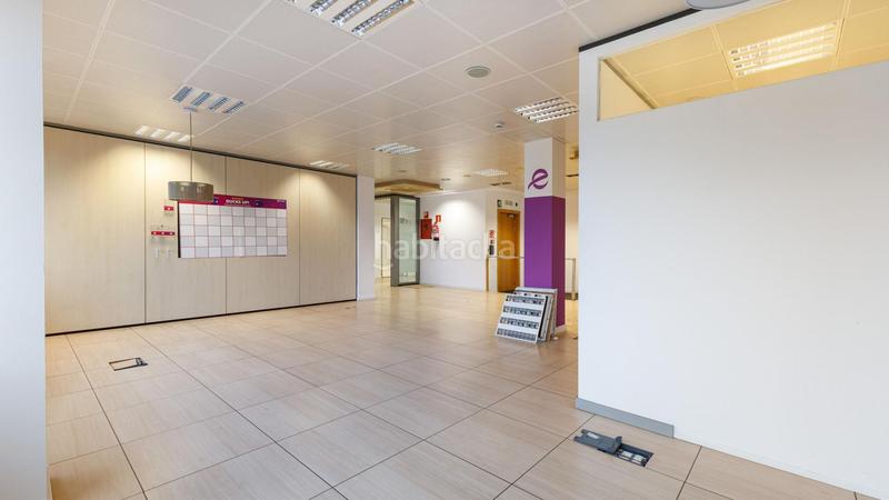Foto f607c687-1542-450f-967e-039318fa9685. Location bureau dans calle consell de cent 334 dans Barcelona