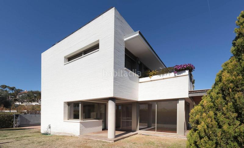 Foto 2658b894-ec14-4722-aa3e-829325cfd331. Casa en calle can calella sant viçent montalt "pardó" pa 24 s en Sant Vicenç de Montalt