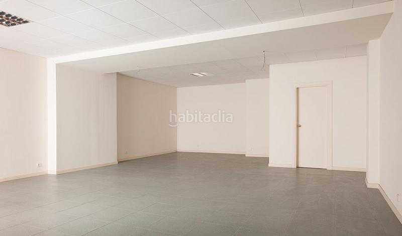 Foto c5ce1796-810e-4e52-a7dd-0c54ee1d9962. Location bureau dans calle mora d'ebre 65 dans El Coll Barcelona