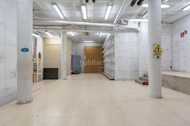 Foto 19b94871-0814-4649-84d8-d91bd4f10ef0. Alquiler local comercial en calle raval del pallol 1 en Reus