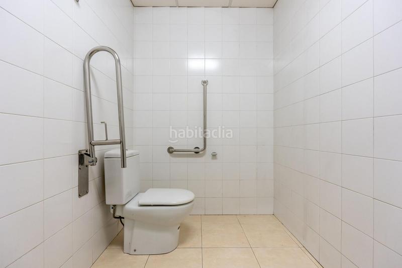 Foto 2408ca98-6013-4fda-807c-0ffe9898963e. Alquiler local comercial en calle raval del pallol 1 en Reus