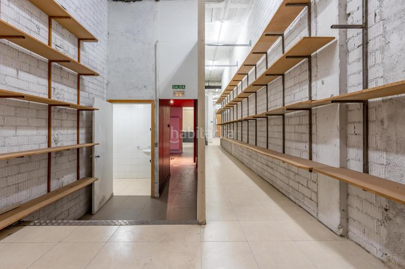 Foto 523be8dc-5d68-4936-b70a-06e34da6758f. Alquiler local comercial en calle raval del pallol 1 en Reus