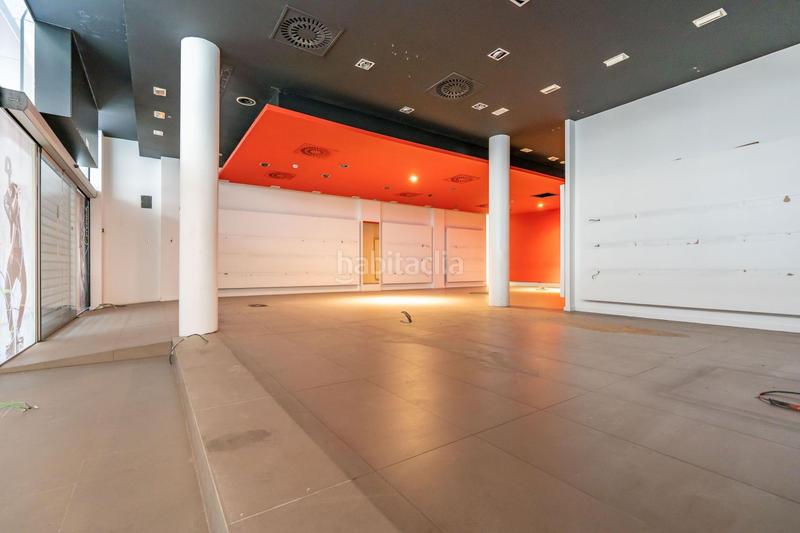 Foto bed75e1f-c1cc-4115-ba51-670a757a2d09. Alquiler local comercial en calle raval del pallol 1 en Reus