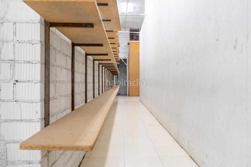 Foto ce0b03cb-948b-49bc-a488-b1db9b546958. Alquiler local comercial en calle raval del pallol 1 en Reus