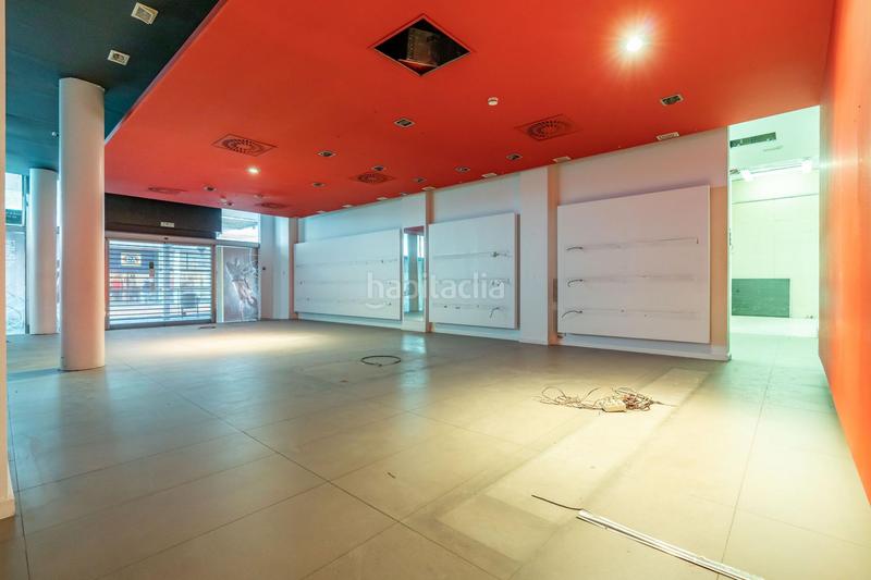 Foto e97ff6ce-d8cd-44c4-9bf6-0c6dde85e3b7. Alquiler local comercial en calle raval del pallol 1 en Reus