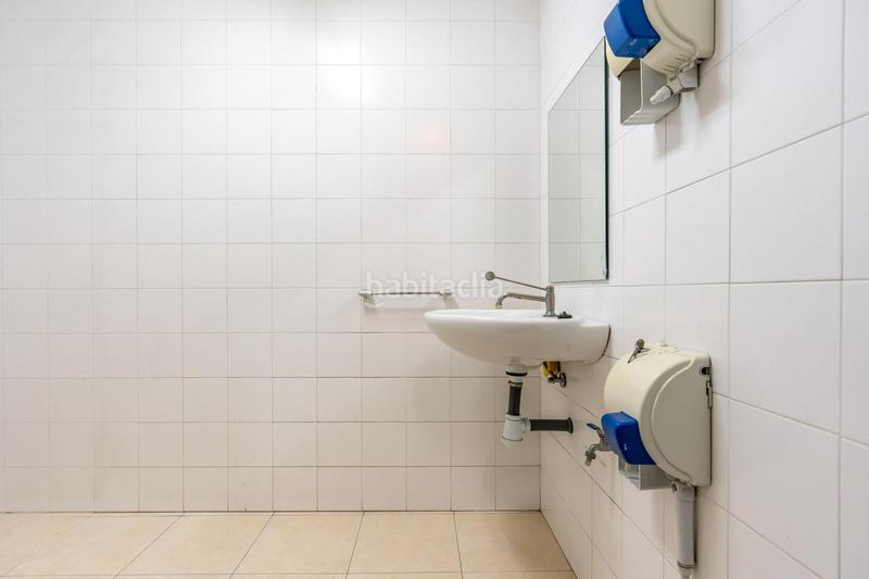 Foto b6596125-8d11-4a04-b4eb-621fdee3e78b. Location local commercial dans calle raval del pallol 1 dans Reus