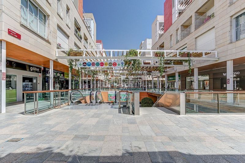 Foto 34ba5739-57b8-463d-8653-161bb0a79540. Alquiler local comercial en calle raval del pallol local 14 pl. baja 1 lo en Reus