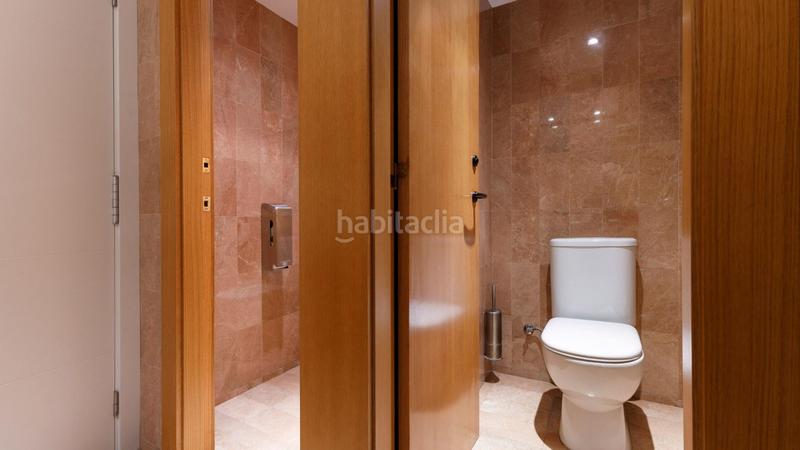 Foto b3ec7387-6688-4493-b2f6-811015a9cfa0. Alquiler oficina en calle calabria 169 en La Nova Esquerra de l´Eixample Barcelona