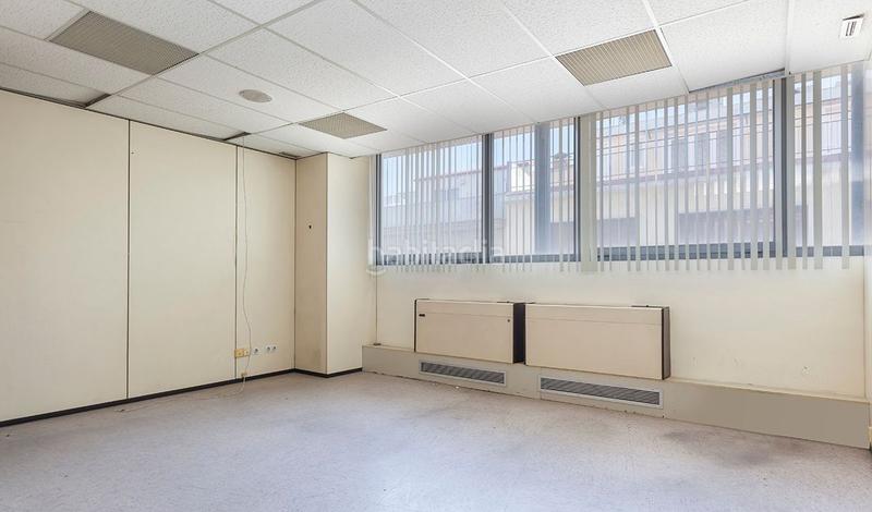 Foto 5b69e92d-d711-4b13-be14-58becb0509dc. Miete büro in calle gracia 53 in Centre Sabadell