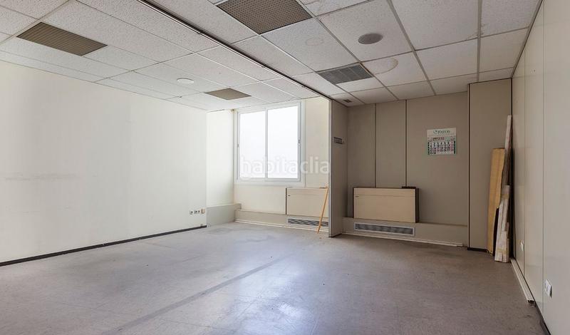 Foto 86c56e06-eadd-4139-a450-1b58c1ccce86. Miete büro in calle gracia 53 in Centre Sabadell