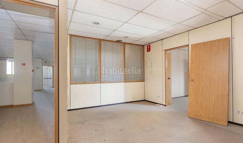 Foto 914ece0e-9d71-40e6-98ad-b943a58019ae. Miete büro in calle gracia 53 in Centre Sabadell