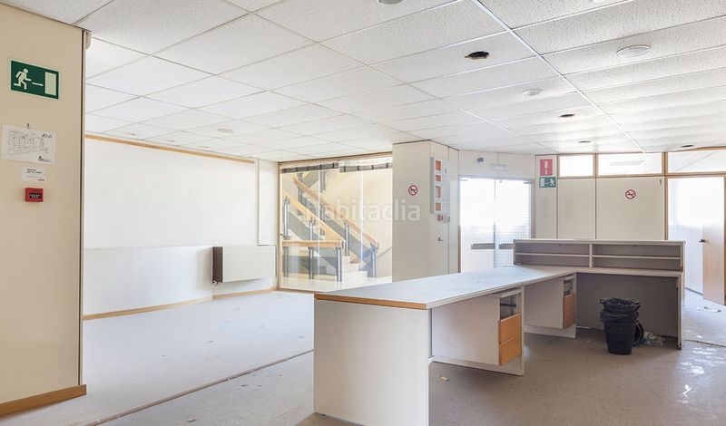 Foto 24d59f0c-194e-491a-aa36-597260b1b2f1. Rent office space in calle gracia 53 in Centre Sabadell