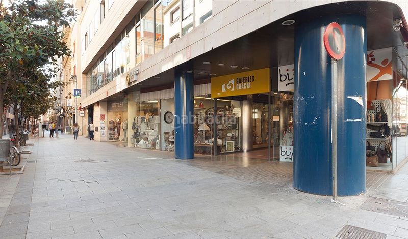 Foto 2727f124-eea4-41ee-930d-ee9db73ab873. Rent office space in calle gracia 53 in Centre Sabadell
