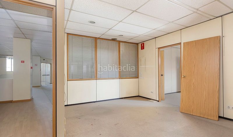 Foto bc5461de-abc7-4a51-b559-aa295ba2490b. Rent office space in calle gracia 53 in Centre Sabadell