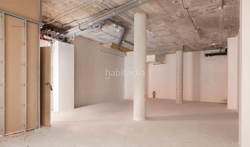 Foto 1bc027f1-e643-4498-b080-8c03c5b017c8. Alquiler local comercial en calle raval del pallol 1 en Reus