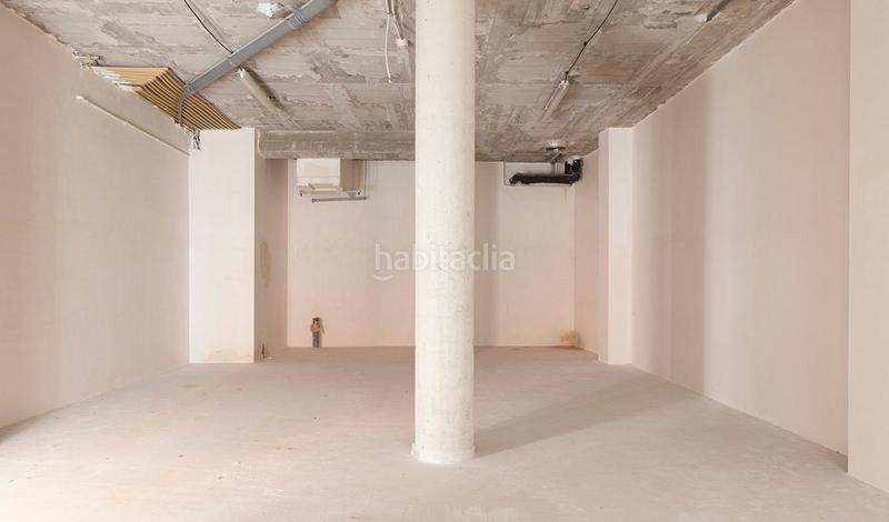 Foto 8e86b60a-0c7d-4039-854a-e546c84e0f72. Alquiler local comercial en calle raval del pallol 1 en Reus