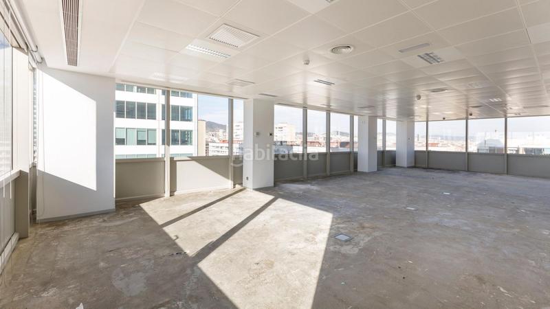 Foto 25096991-b7f2-4b94-ab32-191e80960077. Rent office space in calle tarragona 153 in Hostafrancs Barcelona