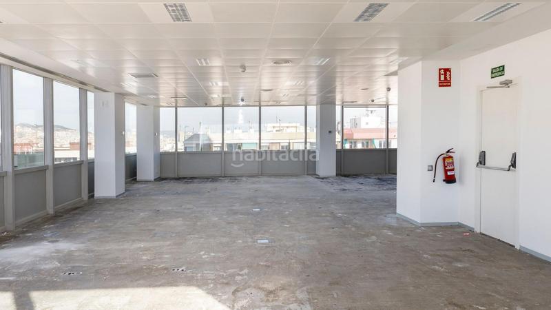 Foto 81cd44d8-5c07-414c-95c2-7136c3d02ab7. Rent office space in calle tarragona 153 in Hostafrancs Barcelona