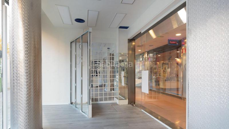 Foto 4a76e2ae-5b2a-4ffd-bdc7-f4af4c4d01c6. Alquiler local comercial en calle gracia loca 2-3 pl. baja 53 l en Sabadell