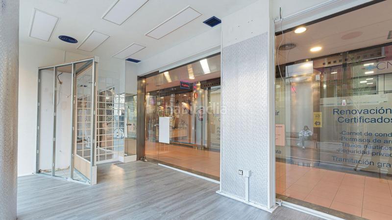 Foto fdd0aa64-5efd-41d7-9377-f6d0db04bb8b. Alquiler local comercial en calle gracia loca 2-3 pl. baja 53 l en Sabadell