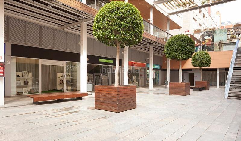 Foto 8507871a-8723-4231-b111-12cf197c4e2b. Alquiler local comercial en calle raval del pallol 1 en Reus