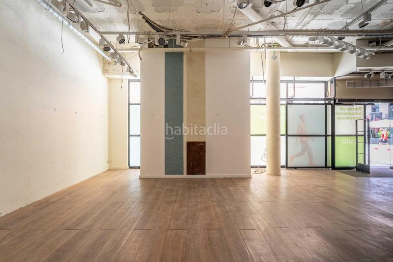 Foto ad60b420-6cf7-47a7-9719-3032a4aa379c. Alquiler local comercial en calle raval del pallol 1 en Reus