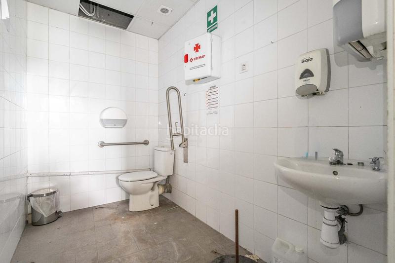 Foto df946f86-31a2-4010-8d82-0104056a42bc. Alquiler local comercial en calle raval del pallol 1 en Reus