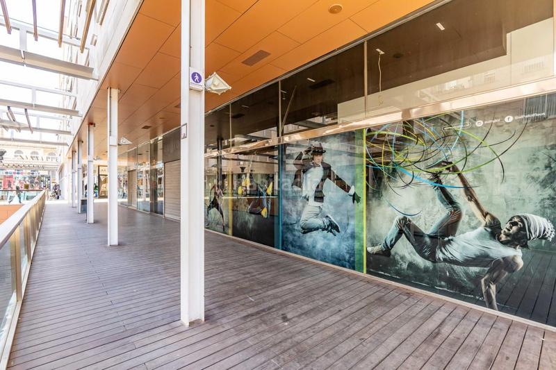 Foto ef2d0676-f762-4bc2-8a4d-1eb8eb9e72be. Alquiler local comercial en calle raval del pallol 1 en Reus