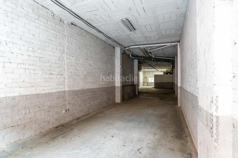 Foto c012e292-6622-43bf-b661-e04b335154dd. Alquiler local comercial en calle corredor del gas local 5-6 casa 19 11 l en Reus