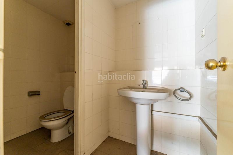 Foto e248bc7e-9346-4159-8169-7d877dbfb7f1. Alquiler local comercial en calle corredor del gas local 5-6 casa 19 11 l en Reus