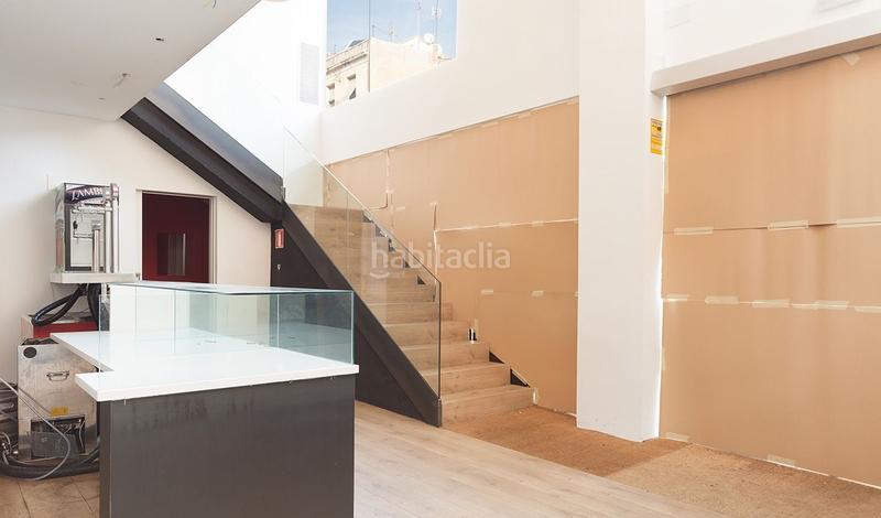 Foto 1d29b93a-5fa4-4a8e-9bbe-1bbd837c0427. Alquiler local comercial en calle raval del pallol 1 en Reus