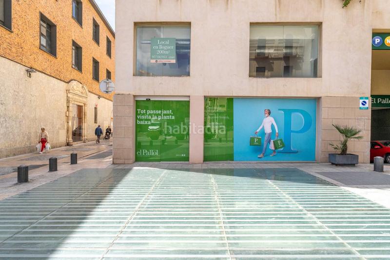 Foto 2d751347-ad79-47b9-b3a0-97bbb2786cb8. Alquiler local comercial en calle raval del pallol 1 en Reus