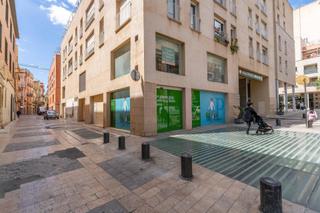 Rent Business premise in Calle raval del pallol 1